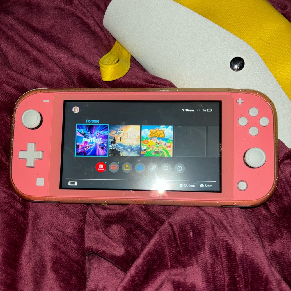 Nintendo Switch Lite in Coral